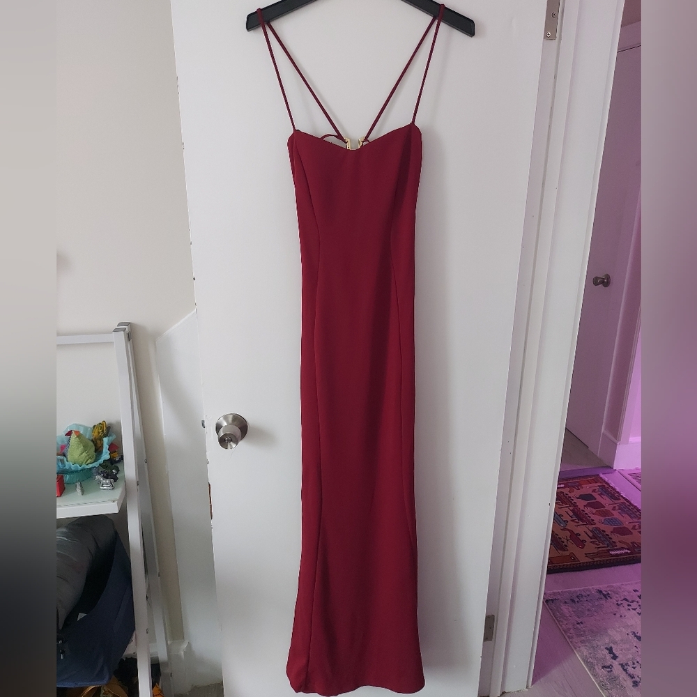 Windsor Floor Length Red Mermaid Dress Open Back Size Medium Formal Ball Gown